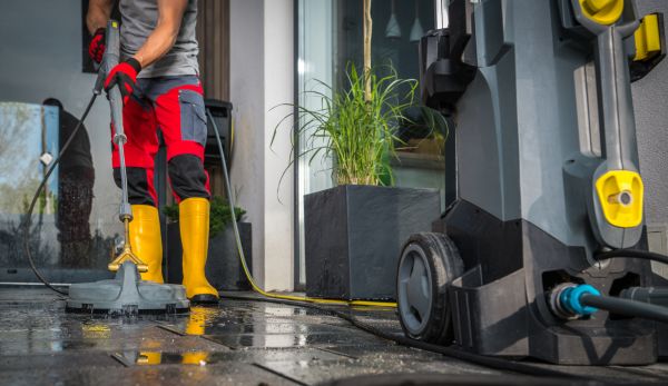 Commercial Pressure Cleaning in Rotonda West